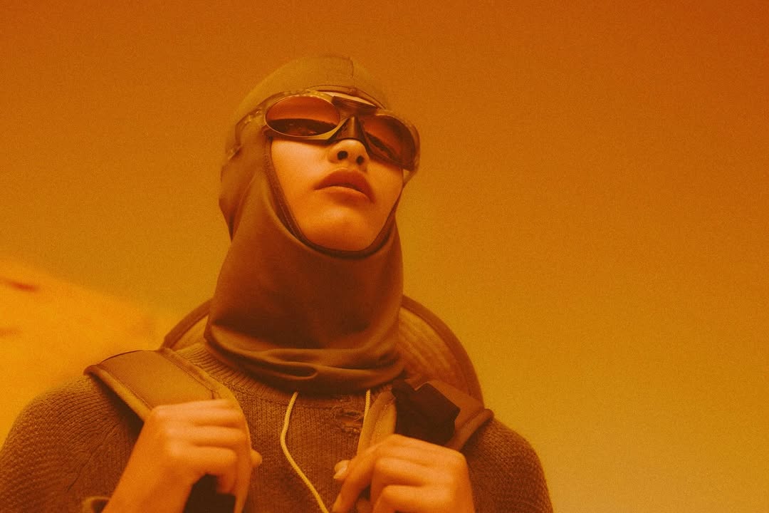 Kolja-Eckert-Blaank-Productions-Oakley-orange