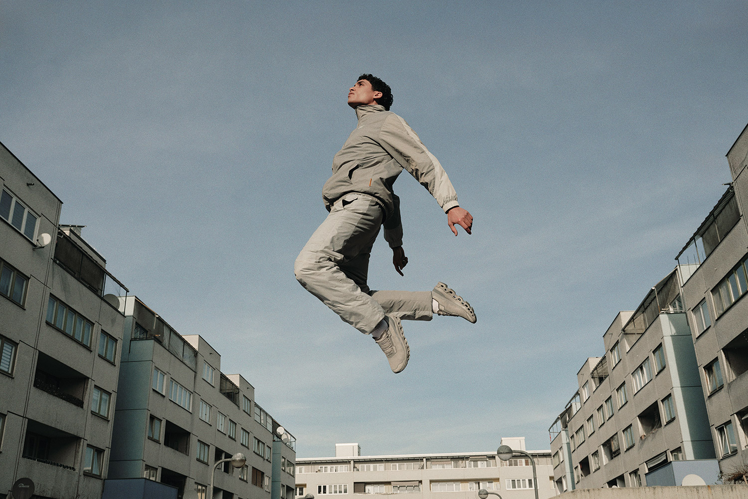 ON_x_Snipes_by_Robert_Wunsch_flying